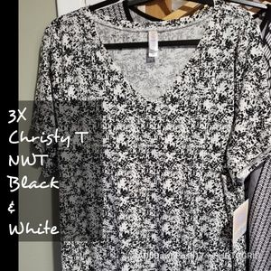#3940 Lularoe Christy T 3X (16-22) Black & White